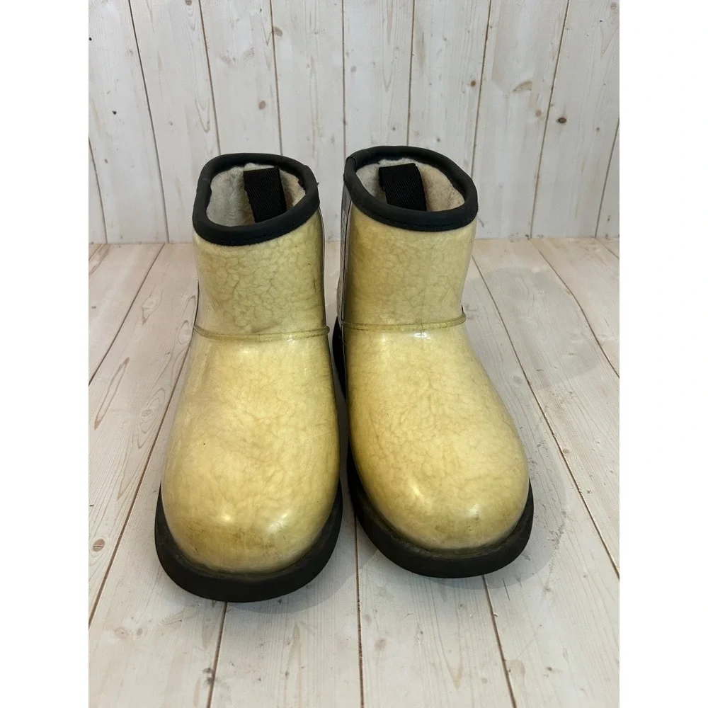 UGG Classic Clear Mini Waterproof Transparent KId's Size US 2 Boots 1112386